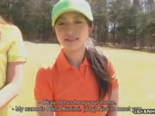 Vackra golf lady nana kunimi göra en mistake och nu hon